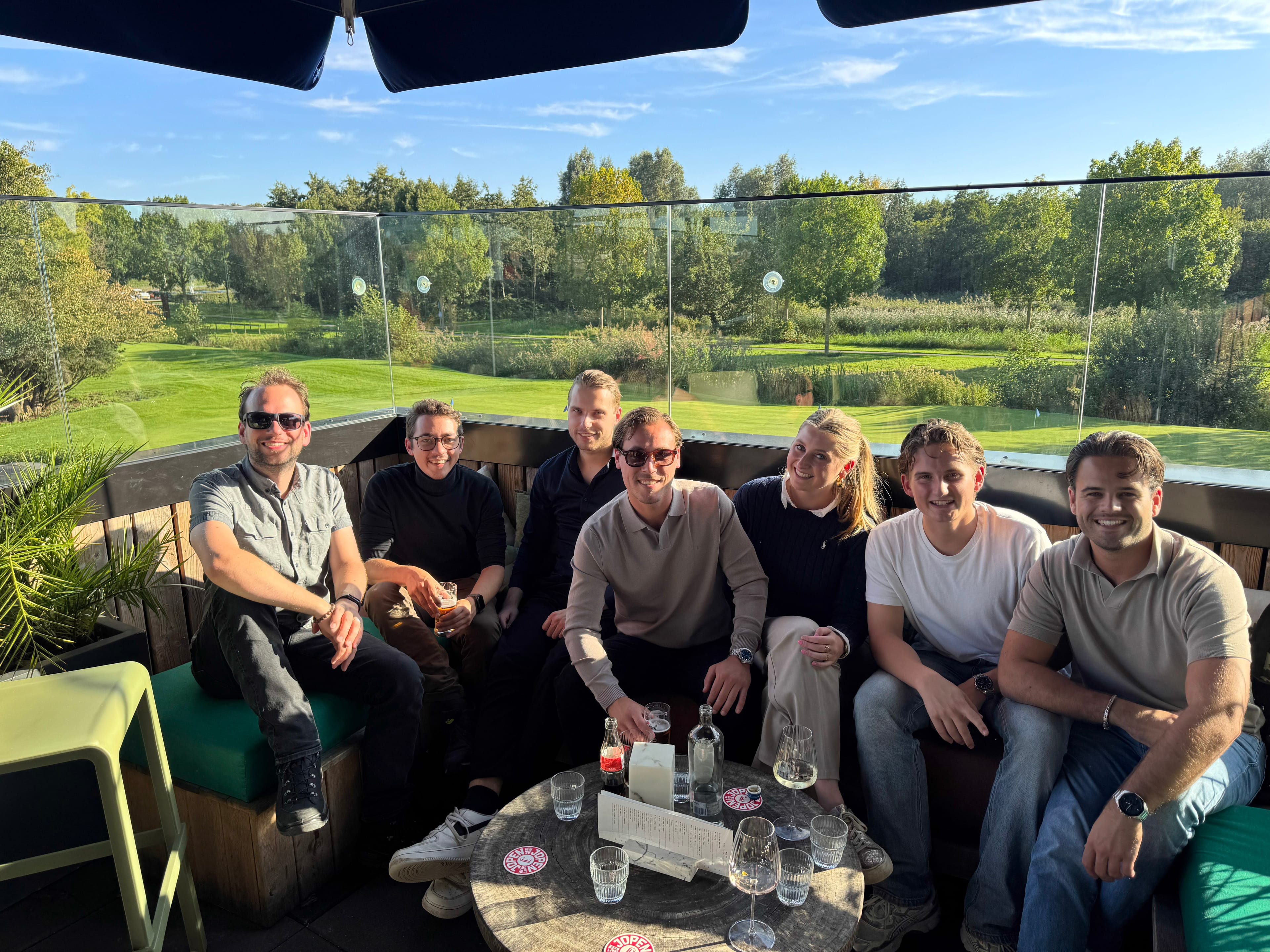 Foto op kantoor bij LUCRATIEF